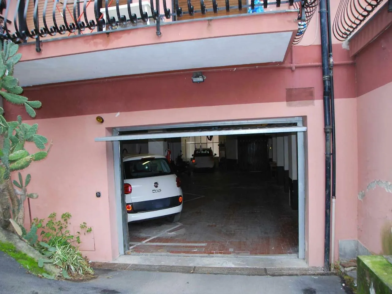 Mandorlo Apartment Rapallo 0*,  Italy